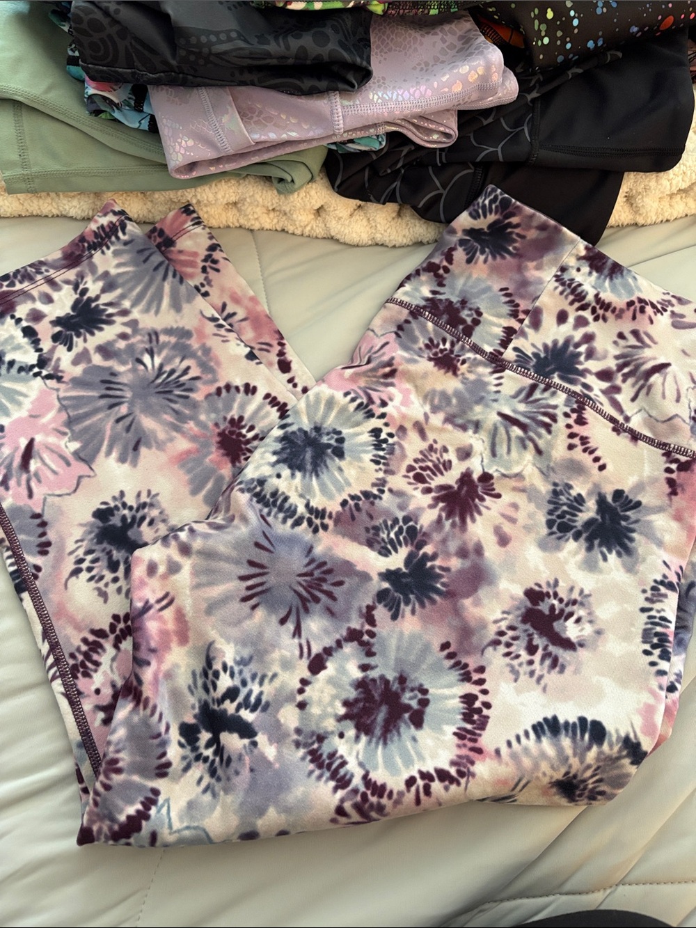 Tie-Dye Active Capri Leggings - Lavender, Mauve & Navy